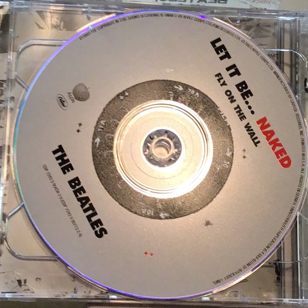 Let it be fly on the wall VIDEO disc BEATLES